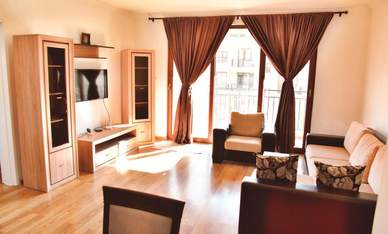 Aden Apartments Tbilisi Buitenkant foto