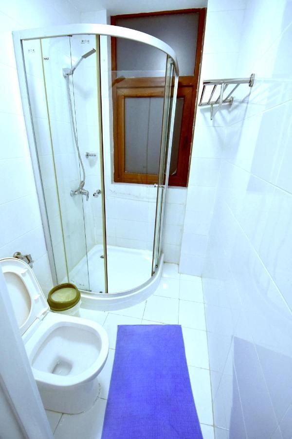Aden Apartments Tbilisi Buitenkant foto