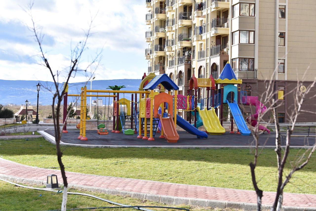 Aden Apartments Tbilisi Buitenkant foto
