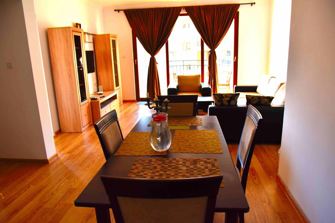 Aden Apartments Tbilisi Buitenkant foto